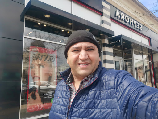 Computer Store «Apple Evergreen Walk», reviews and photos, 401 Evergreen Way, South Windsor, CT 06074, USA