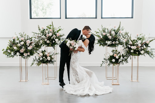 Bridal Shop «Raffiné Bridal & Formal Wear», reviews and photos, 707 Bielenberg Dr #105, Woodbury, MN 55125, USA