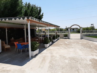Bar restorant Gold - Rruga e Divjakes, Albania