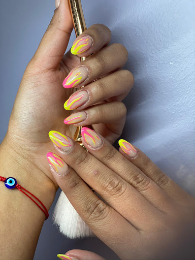 Beauty Salon «Glorious Beauty Salon & Spa», reviews and photos, 5029 W Armitage Ave, Chicago, IL 60639, USA