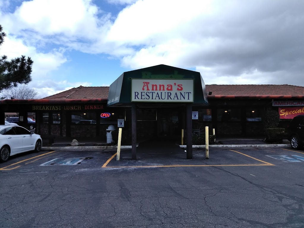Anna's Restaurant 84117
