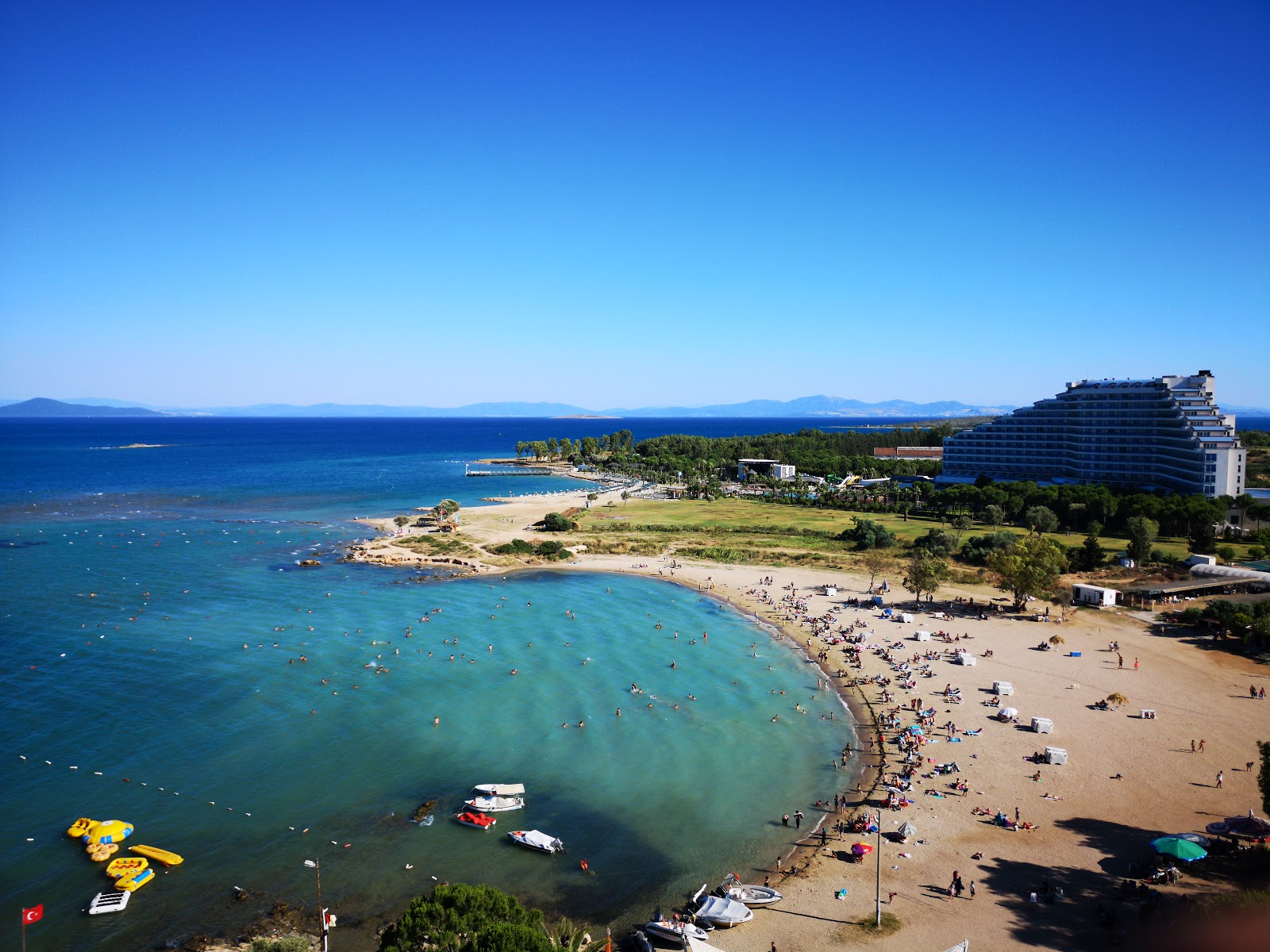 Φωτογραφία του Demiryol Plaji με ψιλά βότσαλα επιφάνεια