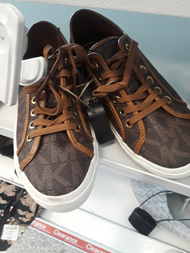 Clothing Store «Ross Dress for Less», reviews and photos, 3203 N State Rd 7, Lauderdale Lakes, FL 33319, USA