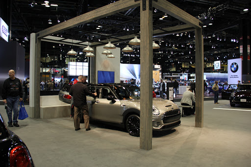 Car Dealer «MINI of Orland Park», reviews and photos, 11030 W 159th St, Orland Park, IL 60467, USA