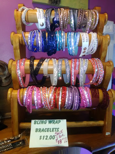 Art Gallery «The Purple Door Store», reviews and photos, 635 N Wixom Rd, Wixom, MI 48393, USA