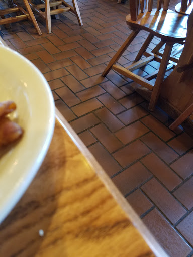 American Restaurant «Cracker Barrel Old Country Store», reviews and photos, 675 Buford Hwy, Cumming, GA 30040, USA