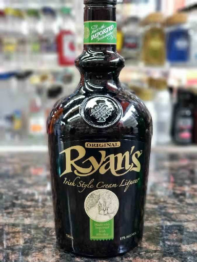 Liquor Store «Royal Liquor», reviews and photos, 808 Center Rd #3, Flint, MI 48506, USA