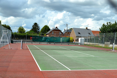 Terrain de tennis à Alaincourt