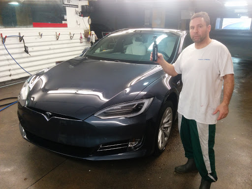 Lave Auto le Mesnil, 1170 Boulevard Lebourgneuf, Ville de Québec, QC G2K 2E3, Canada, 