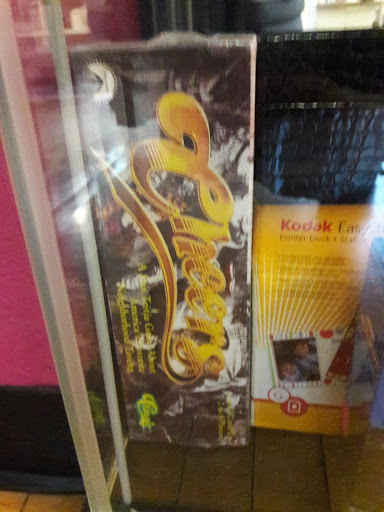 Thrift Store «Out of the Closet - Brooklyn», reviews and photos, 475 Atlantic Ave, Brooklyn, NY 11217, USA