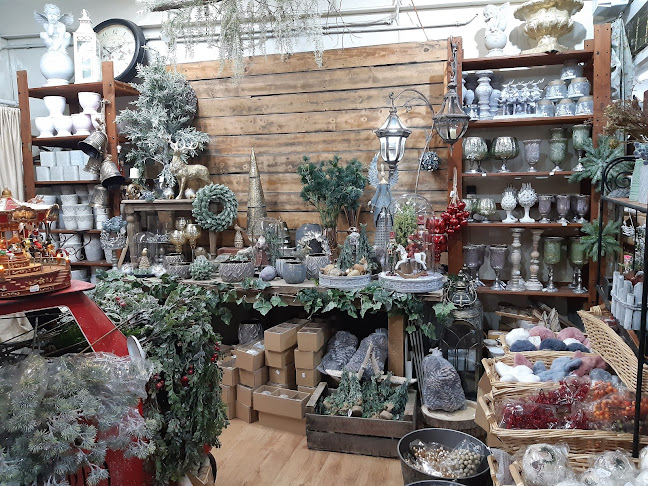 Budapesti Virágpiac - Nagykereskedelem - Virágárus