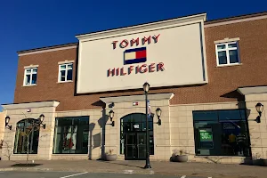 Tommy Hilfiger image