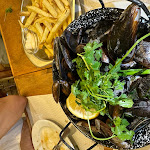 Photo n°5 de l'avis de courtney.i fait le 12/05/2023 à 21:23 sur le  O Mexilhão à Lagos