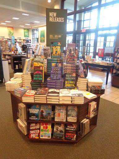 Book Store «Barnes & Noble», reviews and photos, 270 Buckland Hills Dr #1024, Manchester, CT 06040, USA