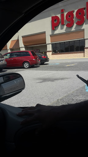 Supermarket «Piggly Wiggly», reviews and photos, 1945 W Palmetto St # 32, Florence, SC 29501, USA