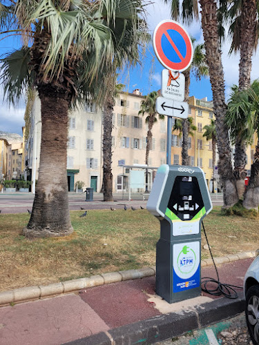 Borne de recharge de véhicules électriques Station de recharge pour véhicules électriques Toulon