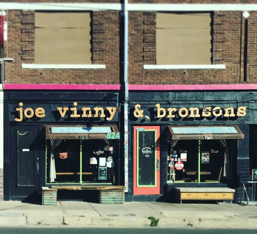 Joe Vinny & Bronsons Bohemian Cafe 79903