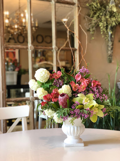 Florist «Homegrown Floral Gifts», reviews and photos, 110 Wall St, Loveland, OH 45140, USA