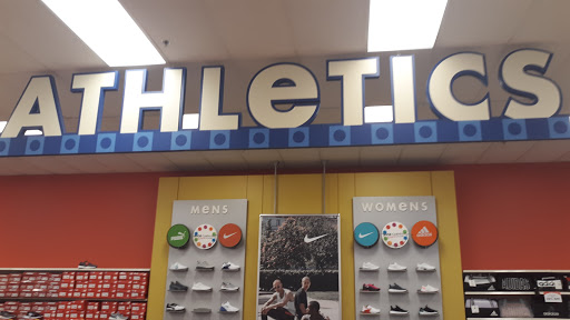 Shoe Store «Shoe Carnival», reviews and photos, 7201 Shoppes Dr, Melbourne, FL 32940, USA