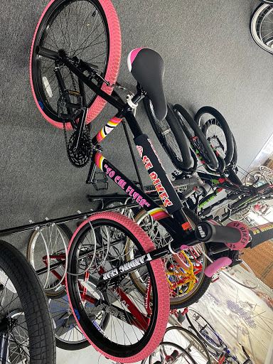 Bicycle Store «The Bike Cave», reviews and photos, 194 Commack Rd, Commack, NY 11725, USA