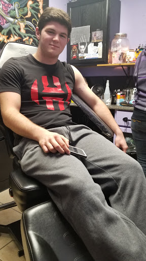 Tattoo Shop «Needle Masters Tattoo Studio», reviews and photos, 5801 Telegraph Rd, Toledo, OH 43612, USA