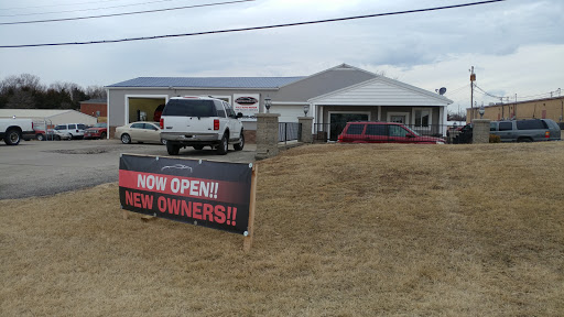 Summit Auto Service & Tire LLC en Holts Summit