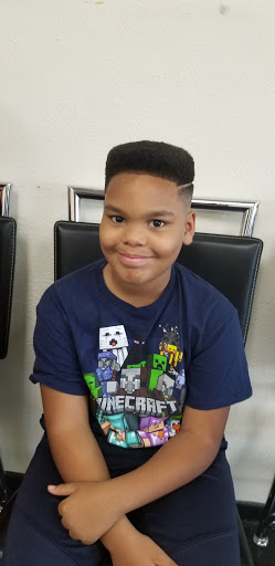 Barber Shop «Bladez Barber Shop», reviews and photos, 1100 Bridgewood Dr, Fort Worth, TX 76112, USA