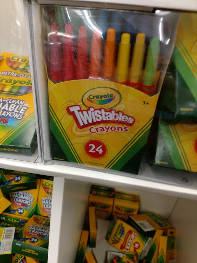 Office Supply Store «Staples», reviews and photos, 755 Lancaster Ave, Bryn Mawr, PA 19010, USA