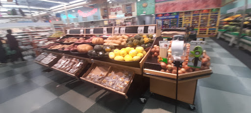 Supermarket «Vallarta Supermarkets», reviews and photos, 1111 N Cherry St, Tulare, CA 93274, USA