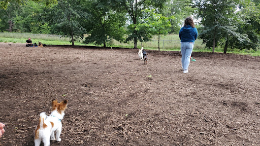 Dog Park «St. Anthony Parkway Off-Lease Dog Park», reviews and photos, 700 St Anthony Pkwy, Minneapolis, MN 55418, USA