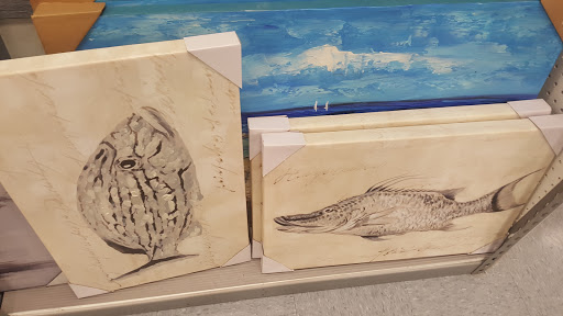 Home Goods Store «Tuesday Morning», reviews and photos, 2325 S Stemmons Fwy #103, Lewisville, TX 75067, USA