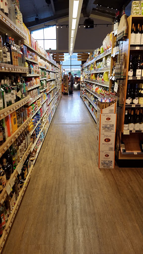 Grocery Store «Woodlands Market», reviews and photos, 1550 Tiburon Blvd, Tiburon, CA 94920, USA