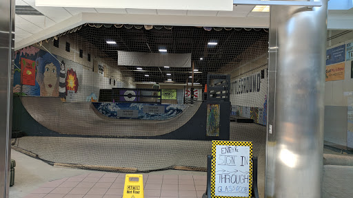 Shopping Mall «Lakeview Square Mall», reviews and photos, 5775 Beckley Rd, Battle Creek, MI 49015, USA