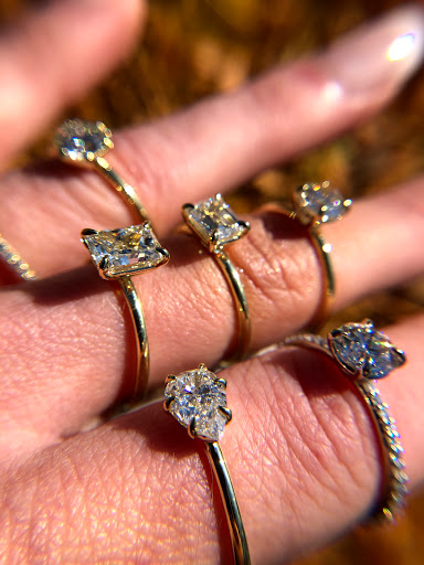 Jewelry Store «Henry C Reid & Son», reviews and photos, 1591 Post Rd, Fairfield, CT 06824, USA