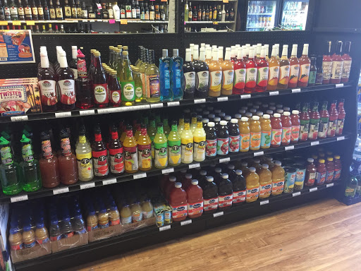 Liquor Store «Lloyd Center Liquor Store», reviews and photos, 1621 NE 9th Ave, Portland, OR 97232, USA