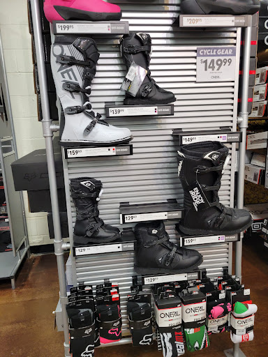 Motorcycle Parts Store «Cycle Gear», reviews and photos, 180 Lancaster Dr NE, Salem, OR 97301, USA