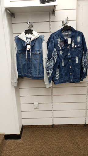 Shopping Mall «New Landing Mall», reviews and photos, Troost Ave & E Meyer Blvd, Kansas City, MO 64131, USA