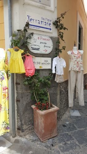 Fusco Maria Boutique Terramare - Via Solaio Dei Pastai - Minori