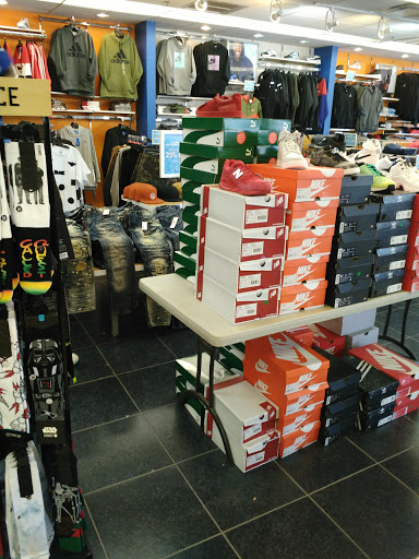 Shopping Mall «City Avenue Shopping Center», reviews and photos, 7720 City Ave, Philadelphia, PA 19151, USA