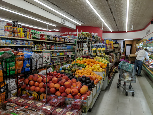 Grocery Store «Big Apple Finer Foods», reviews and photos, 2345 N Clark St, Chicago, IL 60614, USA