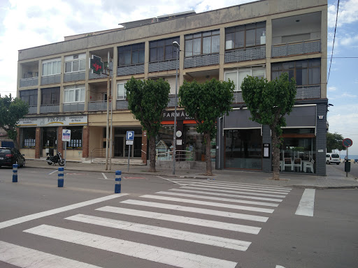 Información y opiniones sobre Farmàcia Galceran de Casteldefels