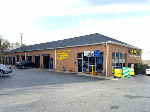 Tire Shop «Buckhead Tire & Auto Repair», reviews and photos, 3830 Roswell Rd NE, Atlanta, GA 30342, USA