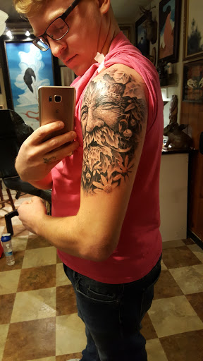 Tattoo Shop «Wandering Canvas Tattoo», reviews and photos, 40 W Main St, Dallastown, PA 17313, USA