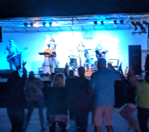 Golf Course «Irish Greens Golf Club & Restaurant», reviews and photos, 2946 Logtown Rd, Oconto, WI 54153, USA