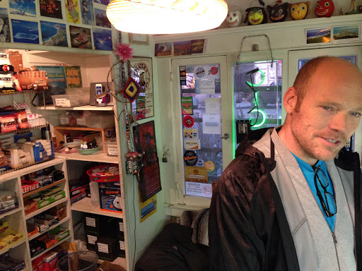 Tobacco Shop «Green House Smoke Shop», reviews and photos, 1428 Abbot Kinney Blvd, Venice, CA 90291, USA