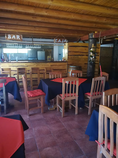 Restaurant y Hostal «La Casa De Maria»