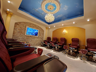 Luxe Nails Spa (Red Mill Commons - near Panera Bread)