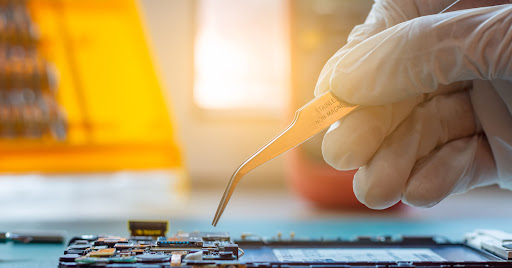 Screen Repair Service «Smart Services iPhone Repair», reviews and photos, 181 French St Suite c, New Brunswick, NJ 08901, USA