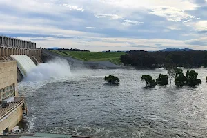 Hume Dam image
