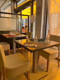 Atmosphère du Restaurant spécialisé dans la cuisine de Sardaigne Sa Botiga à Perpignan - n°2